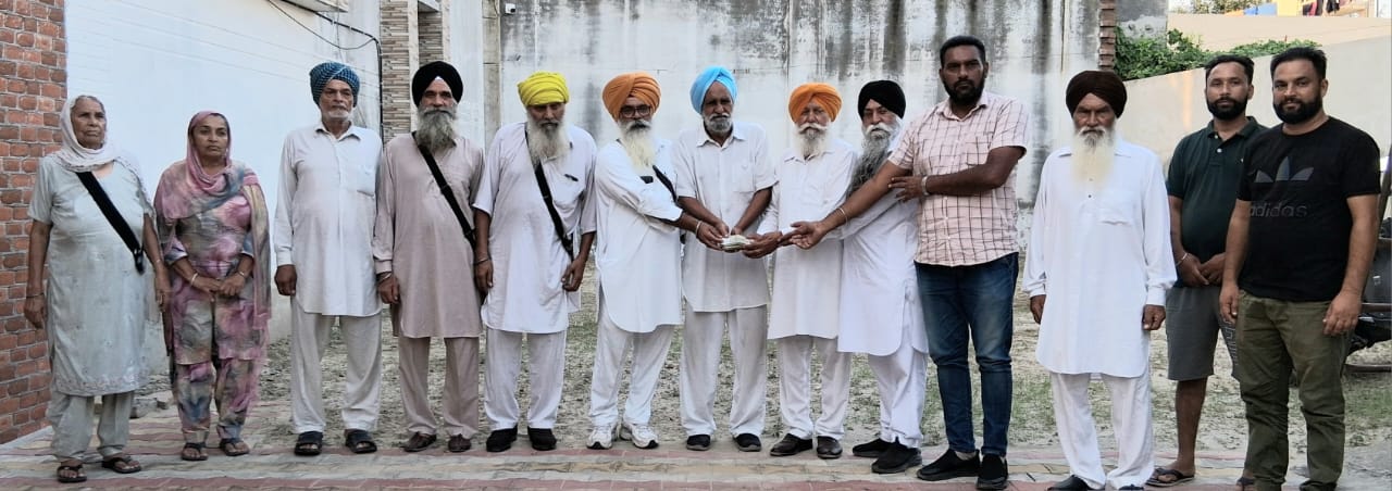 Various villages donate money for the collection being done by Shiromani Akali Dal to help flood victims.